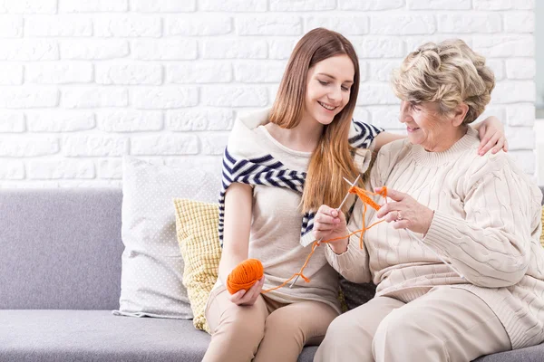 Ich werde dir einen Schal machen — Stockfoto