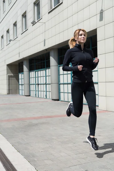 Addestramento femminile per la maratona — Foto Stock