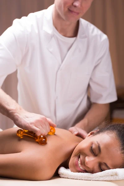 Massage makes woman happy — Stock Photo, Image