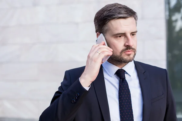 Hablando con el cliente — Foto de Stock