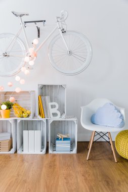 Geniş parlak hipster öğrenci düz 