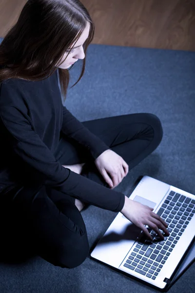 Loneliness on the net — Stock Photo, Image