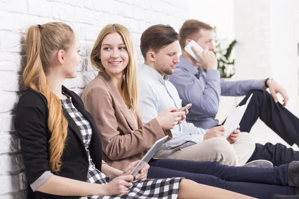 In goed teamwerk is veel eenvoudiger — Stockfoto