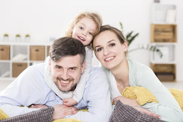 Somos felices beacuse nos tenemos el uno al otro ! — Foto de Stock