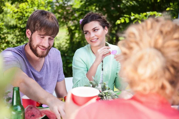 Friends outdoor at summer party — Stock Photo, Image