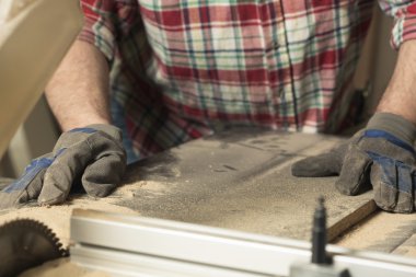 O tahta parçasını dikkat edeceğiz