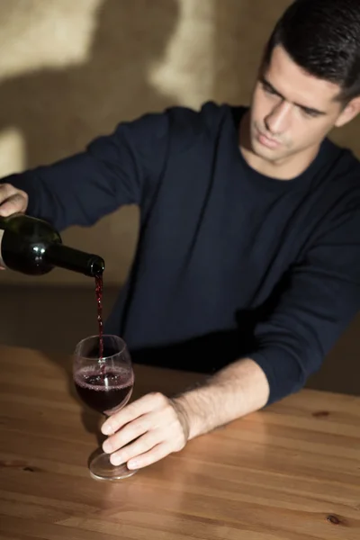 Wie viel Wein zu viel Wein ist? — Stockfoto