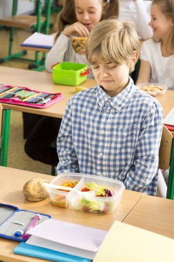 Kesinlikle bunu yiyecek vermeyeceğim!