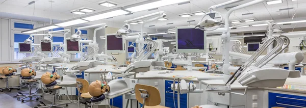 Clase de odontología con fantasmas — Foto de Stock