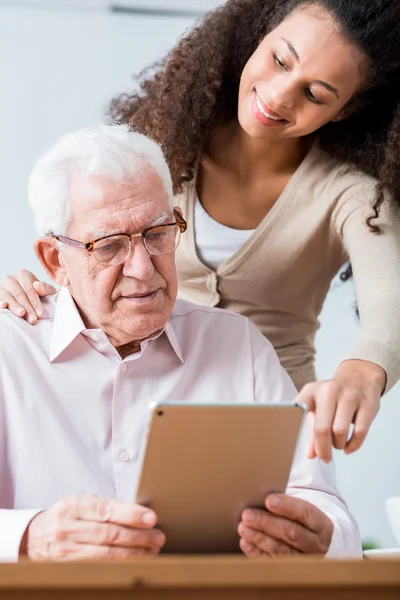 Senior man and new technology — Stock Photo, Image