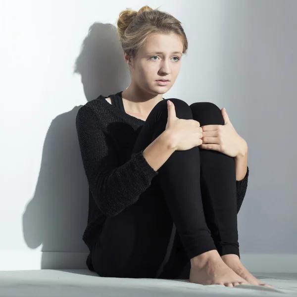 Depressives junges Mädchen — Stockfoto