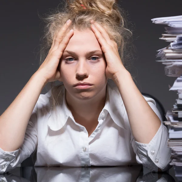 Escriturário e burnout de emprego — Fotografia de Stock