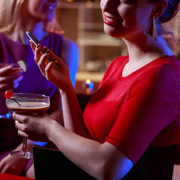 Phone call in the club — Stock Photo, Image