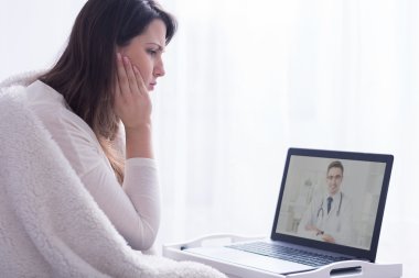 Bu diş ağrısı beni öldürüyor