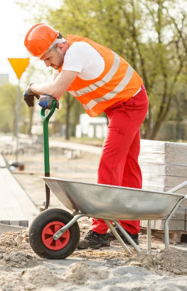 Manuella arbetare med spade — Stockfoto