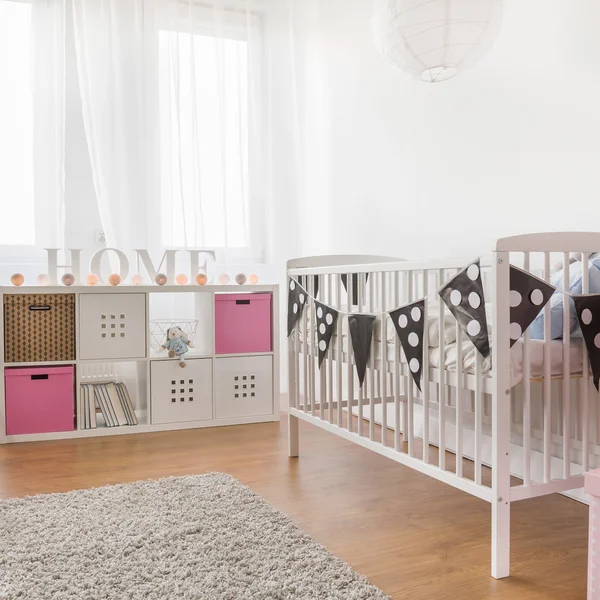 Baby meisje kamer — Stockfoto