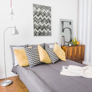 Gri yatak takımları ile evlilik bed