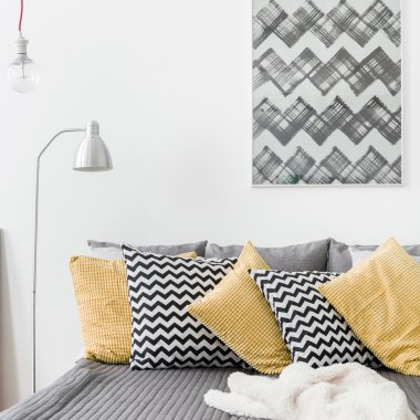 Çeşitli yastıkları rahat yatak