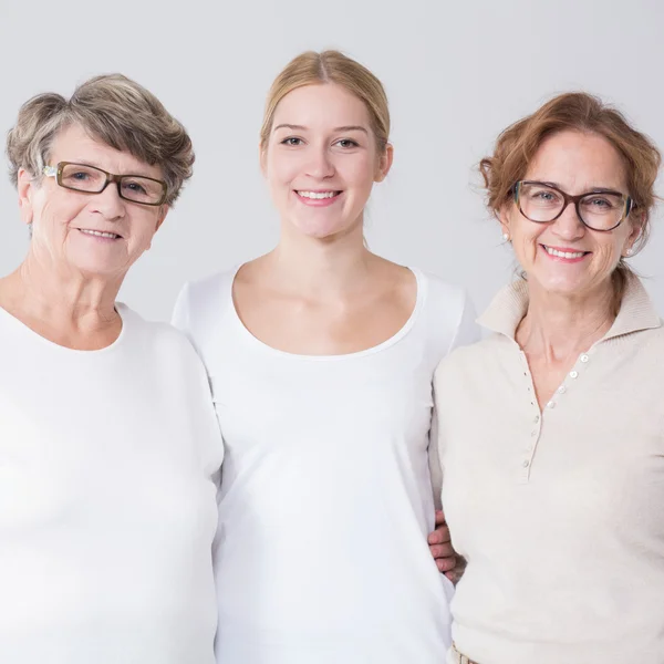 Avó com filha e neto — Fotografia de Stock