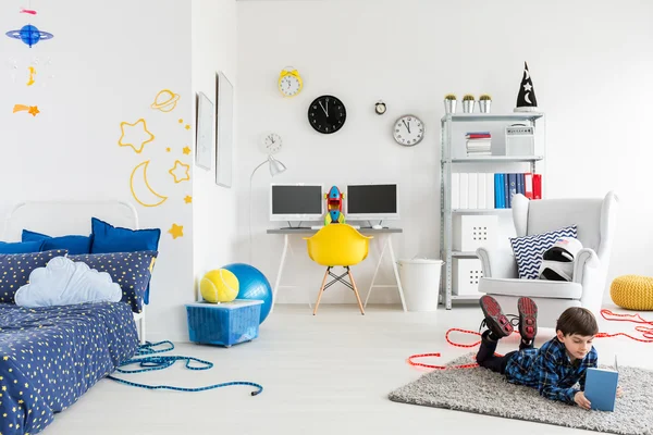 Oturma odası olmadan Uzay macera