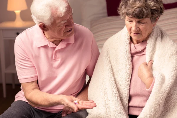 Nehmen Sie Ihre Medikamente, bitte — Stockfoto