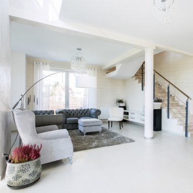 Modern, yeni evde, yatay klasik mobilya