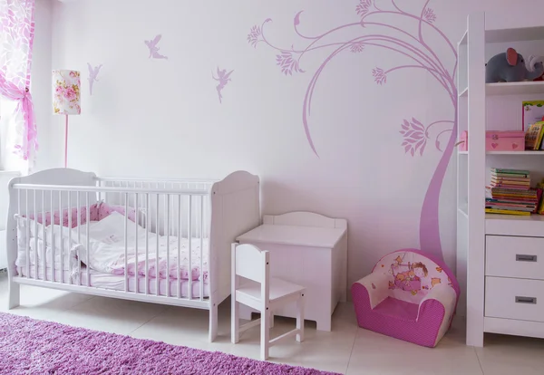 Cuna para bebé blanca — Foto de stock © photographee.eu #83814480