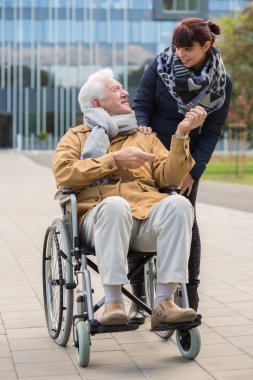 Engelli Dede ve torunu