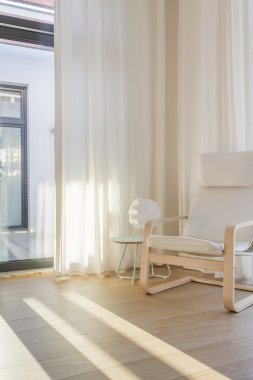 Otur ve rahatla güzel iç