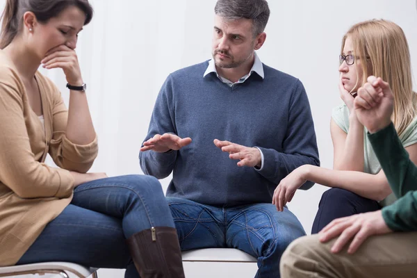 Grup terapi seansı hızlı duygular yardımcı olabilir — Stok fotoğraf