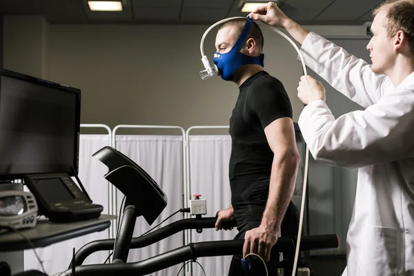 Checking the aerobic capacity — Stock Photo, Image