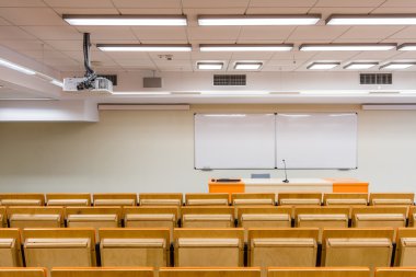 Ders başlamak bekliyor