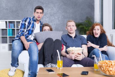 Akıllı telefon yok mu!? Olamaz!