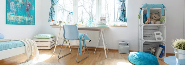 Espacio ideal para niños para estudiar, dormir y vivir ! —  Fotos de Stock