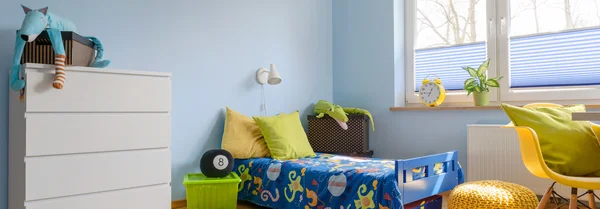 Kind kamer vol kleuren! — Stockfoto