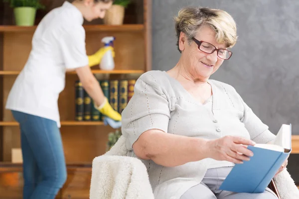 Ich bin froh, dass ich nicht allein bin — Stockfoto