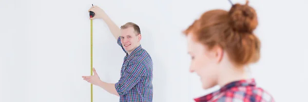 En hier staan onze nieuwe garderobe... — Stockfoto