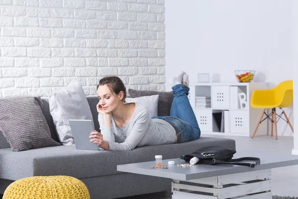 Kan niet leven zonder medicijnen — Stockfoto