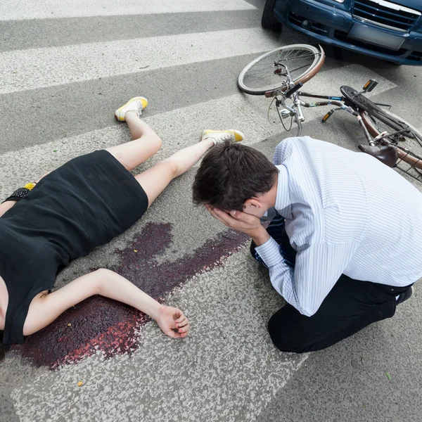 Dead woman killed by driver — Stock Photo, Image