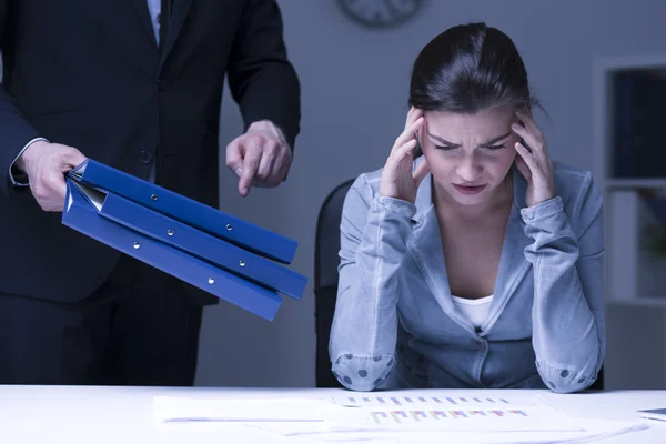 Slachtoffer van een slechte baas — Stockfoto