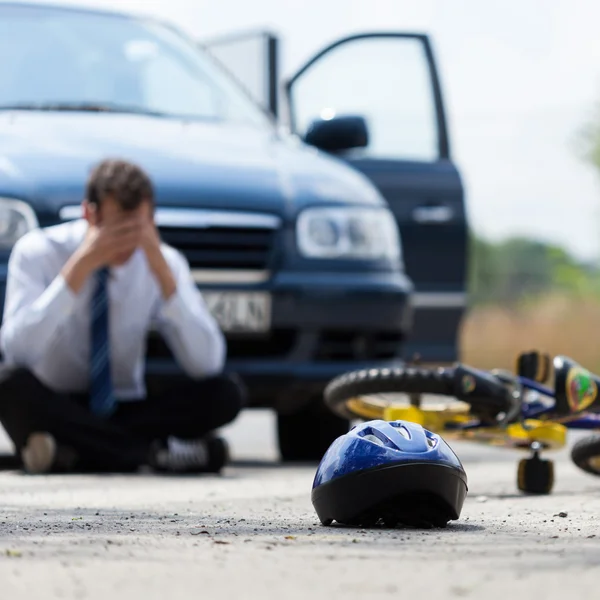 Stuurprogramma na auto-ongeluk — Stockfoto