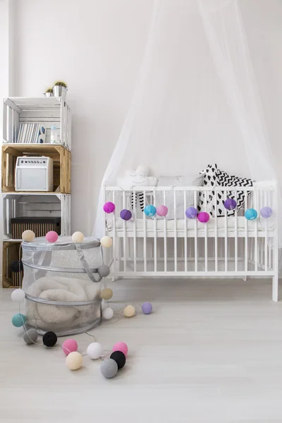 Kleine baby's kamer ontworpen met stijl — Stockfoto