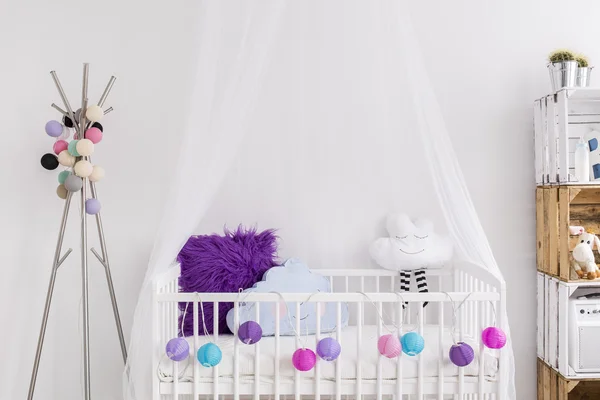 Ciekawy pomysł na baby girl cradle — Zdjęcie stockowe