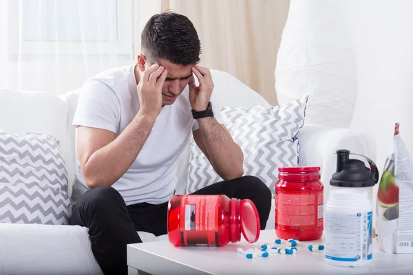 Man addicted to steroids — Stock Photo, Image