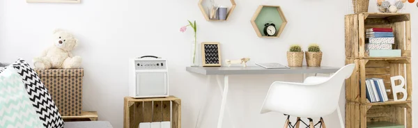 Space where a teenager can both relax and concentrate — Stock Photo, Image