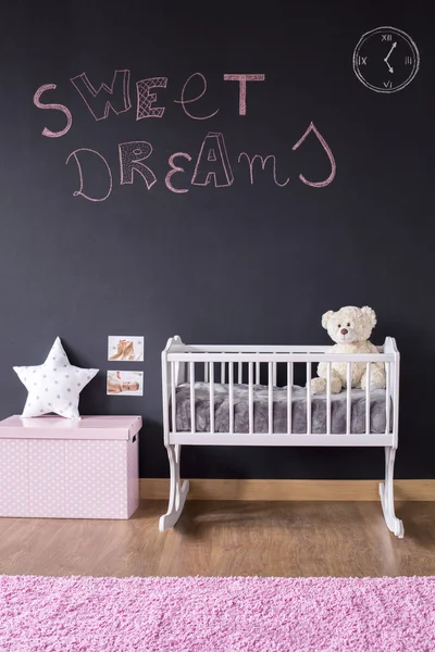 Blackboard duvar üzerinde yazılı tatlı rüyalar — Stok fotoğraf