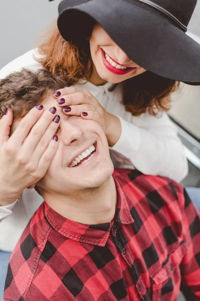 Angenehme Überraschung an einem sonnigen Tag — Stockfoto