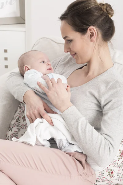 Time for mother and baby — Stock Photo, Image
