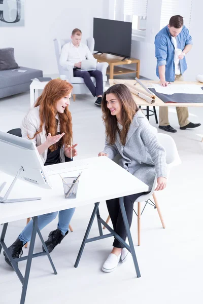 Ambiente de trabajo amigable — Foto de Stock