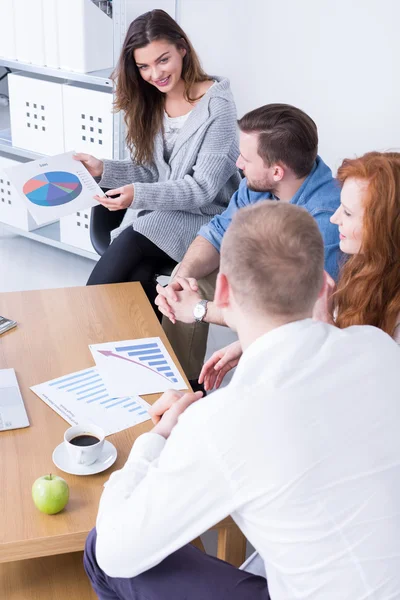 Presentazione professionale dei risultati dei lavori — Foto Stock